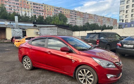 Hyundai Solaris II рестайлинг, 2015 год, 1 000 000 рублей, 3 фотография