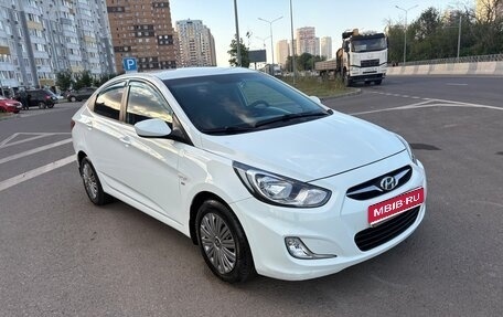 Hyundai Solaris II рестайлинг, 2013 год, 785 000 рублей, 1 фотография