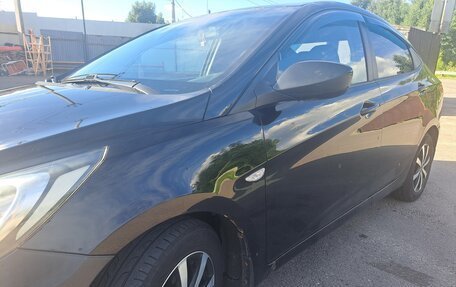 Hyundai Solaris II рестайлинг, 2011 год, 540 000 рублей, 3 фотография