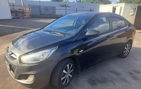 Hyundai Solaris II рестайлинг, 2011 год, 540 000 рублей, 7 фотография