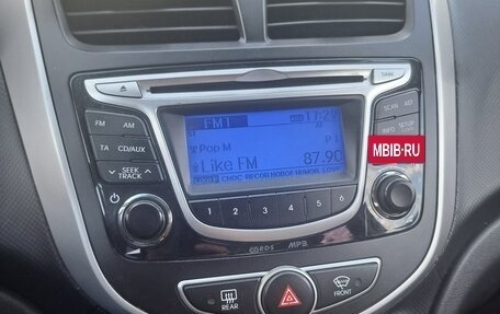 Hyundai Solaris II рестайлинг, 2011 год, 540 000 рублей, 11 фотография