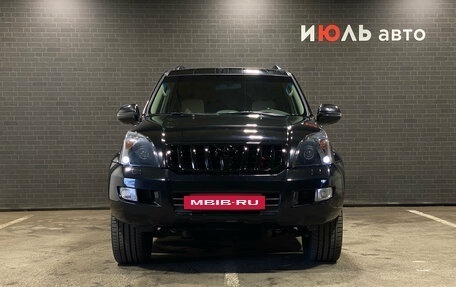 Toyota Land Cruiser Prado 120 рестайлинг, 2008 год, 2 680 000 рублей, 2 фотография