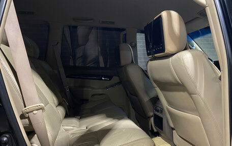 Toyota Land Cruiser Prado 120 рестайлинг, 2008 год, 2 680 000 рублей, 11 фотография