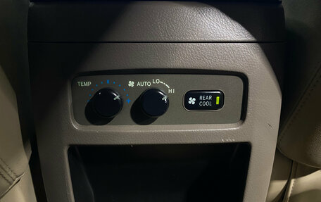 Toyota Land Cruiser Prado 120 рестайлинг, 2008 год, 2 680 000 рублей, 22 фотография