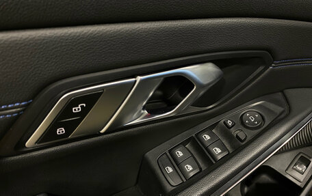 BMW 3 серия, 2020 год, 3 400 000 рублей, 15 фотография