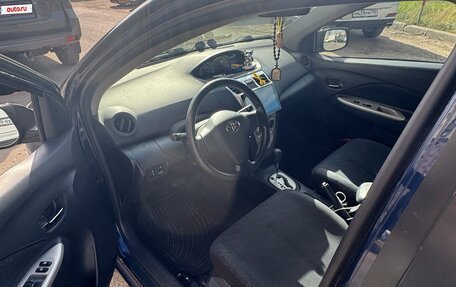 Toyota Yaris III рестайлинг, 2008 год, 650 000 рублей, 13 фотография