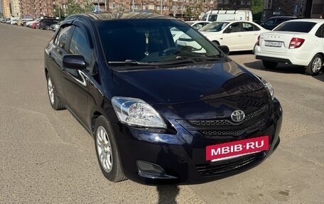 Toyota Yaris III рестайлинг, 2008 год, 650 000 рублей, 3 фотография