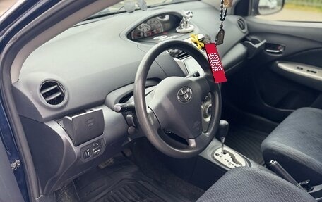 Toyota Yaris III рестайлинг, 2008 год, 650 000 рублей, 14 фотография