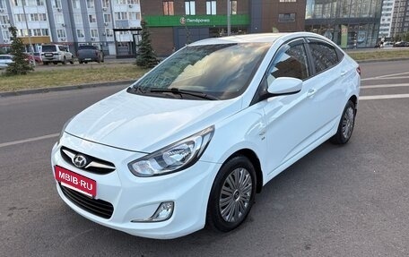 Hyundai Solaris II рестайлинг, 2013 год, 785 000 рублей, 2 фотография