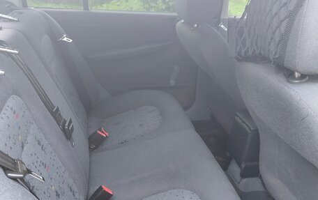 Skoda Fabia I, 2001 год, 300 000 рублей, 25 фотография