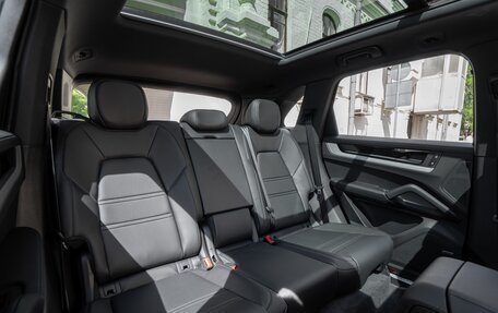Porsche Cayenne III, 2023 год, 16 900 000 рублей, 22 фотография