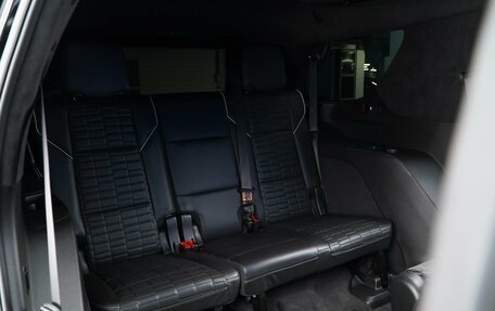 Cadillac Escalade V, 2021 год, 8 499 999 рублей, 12 фотография