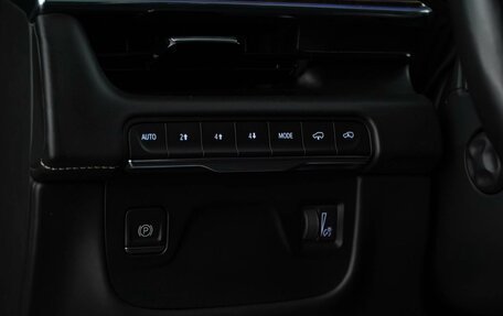 Cadillac Escalade V, 2021 год, 8 499 999 рублей, 26 фотография