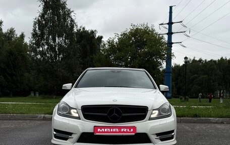 Mercedes-Benz C-Класс, 2012 год, 1 700 000 рублей, 1 фотография