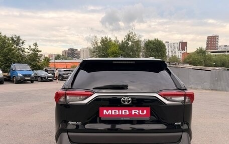 Toyota RAV4, 2020 год, 3 490 000 рублей, 5 фотография