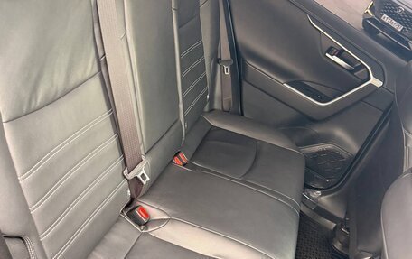 Toyota RAV4, 2020 год, 3 490 000 рублей, 23 фотография