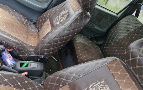 Chevrolet Niva I рестайлинг, 2003 год, 220 000 рублей, 6 фотография