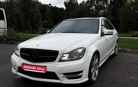 Mercedes-Benz C-Класс, 2012 год, 1 700 000 рублей, 2 фотография