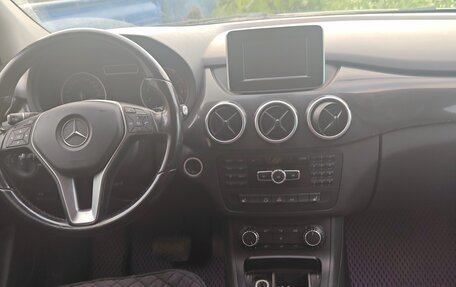 Mercedes-Benz B-Класс, 2014 год, 1 050 000 рублей, 3 фотография