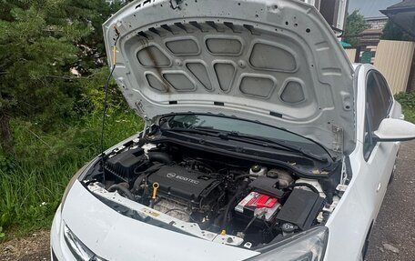 Opel Astra J, 2013 год, 795 000 рублей, 2 фотография