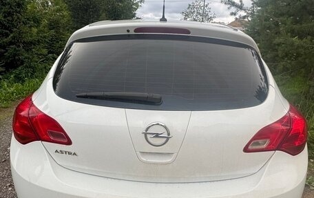 Opel Astra J, 2013 год, 795 000 рублей, 9 фотография