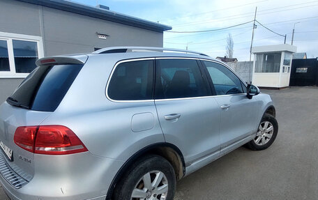 Volkswagen Touareg III, 2011 год, 2 800 000 рублей, 8 фотография