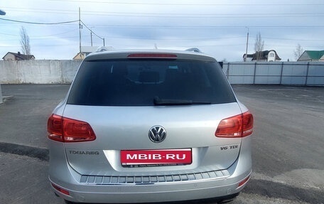 Volkswagen Touareg III, 2011 год, 2 800 000 рублей, 9 фотография