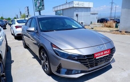 Hyundai Elantra, 2022 год, 2 100 000 рублей, 2 фотография