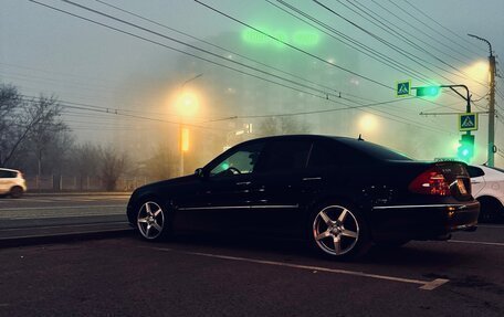 Mercedes-Benz E-Класс, 2004 год, 900 000 рублей, 4 фотография