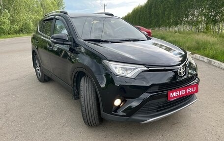 Toyota RAV4, 2017 год, 1 947 000 рублей, 4 фотография