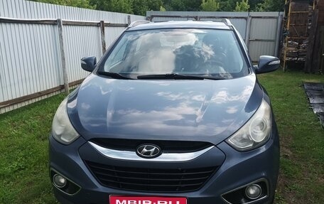 Hyundai ix35 I рестайлинг, 2012 год, 1 000 000 рублей, 1 фотография