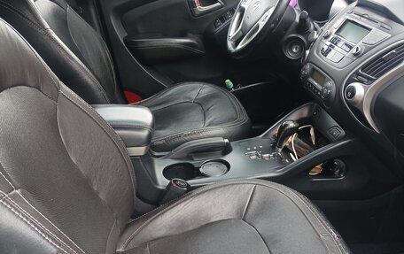 Hyundai ix35 I рестайлинг, 2012 год, 1 000 000 рублей, 7 фотография