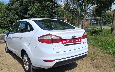 Ford Fiesta, 2015 год, 750 000 рублей, 3 фотография