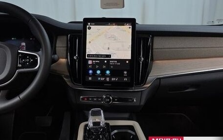 Volvo S90 II рестайлинг, 2025 год, 6 285 000 рублей, 26 фотография