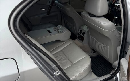 BMW 5 серия, 2004 год, 645 000 рублей, 8 фотография