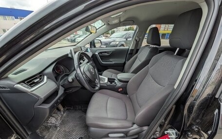 Toyota RAV4, 2019 год, 3 000 000 рублей, 11 фотография