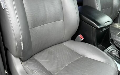 Toyota Land Cruiser Prado 120 рестайлинг, 2006 год, 2 350 000 рублей, 8 фотография