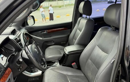 Toyota Land Cruiser Prado 120 рестайлинг, 2006 год, 2 350 000 рублей, 7 фотография