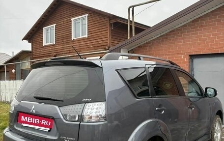 Mitsubishi Outlander III рестайлинг 3, 2012 год, 1 450 000 рублей, 2 фотография