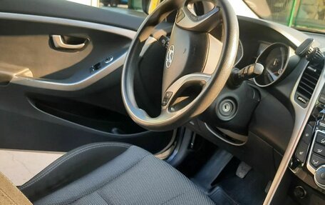 Hyundai i30 II рестайлинг, 2013 год, 1 000 000 рублей, 9 фотография