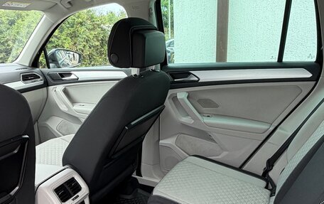 Volkswagen Tiguan II, 2017 год, 2 050 000 рублей, 11 фотография