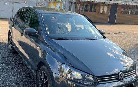 Volkswagen Polo VI (EU Market), 2011 год, 500 000 рублей, 8 фотография