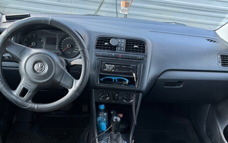 Volkswagen Polo VI (EU Market), 2011 год, 500 000 рублей, 4 фотография