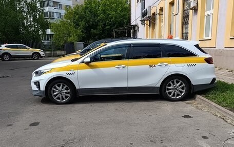 KIA cee'd III, 2020 год, 1 219 963 рублей, 3 фотография