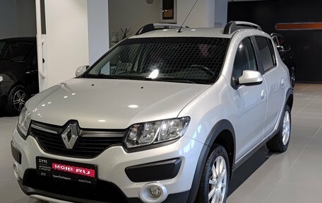 Renault Sandero II рестайлинг, 2016 год, 914 000 рублей, 1 фотография