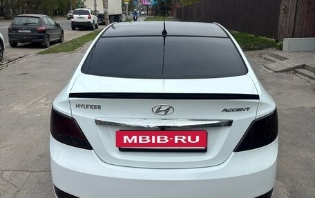 Hyundai Solaris II рестайлинг, 2015 год, 1 250 000 рублей, 7 фотография