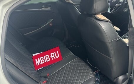 Hyundai Solaris II рестайлинг, 2015 год, 1 250 000 рублей, 18 фотография