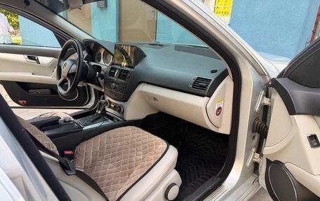 Mercedes-Benz C-Класс, 2008 год, 950 000 рублей, 9 фотография