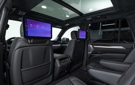 Cadillac Escalade V, 2025 год, 21 490 000 рублей, 27 фотография