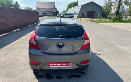 Hyundai Solaris II рестайлинг, 2012 год, 850 000 рублей, 4 фотография